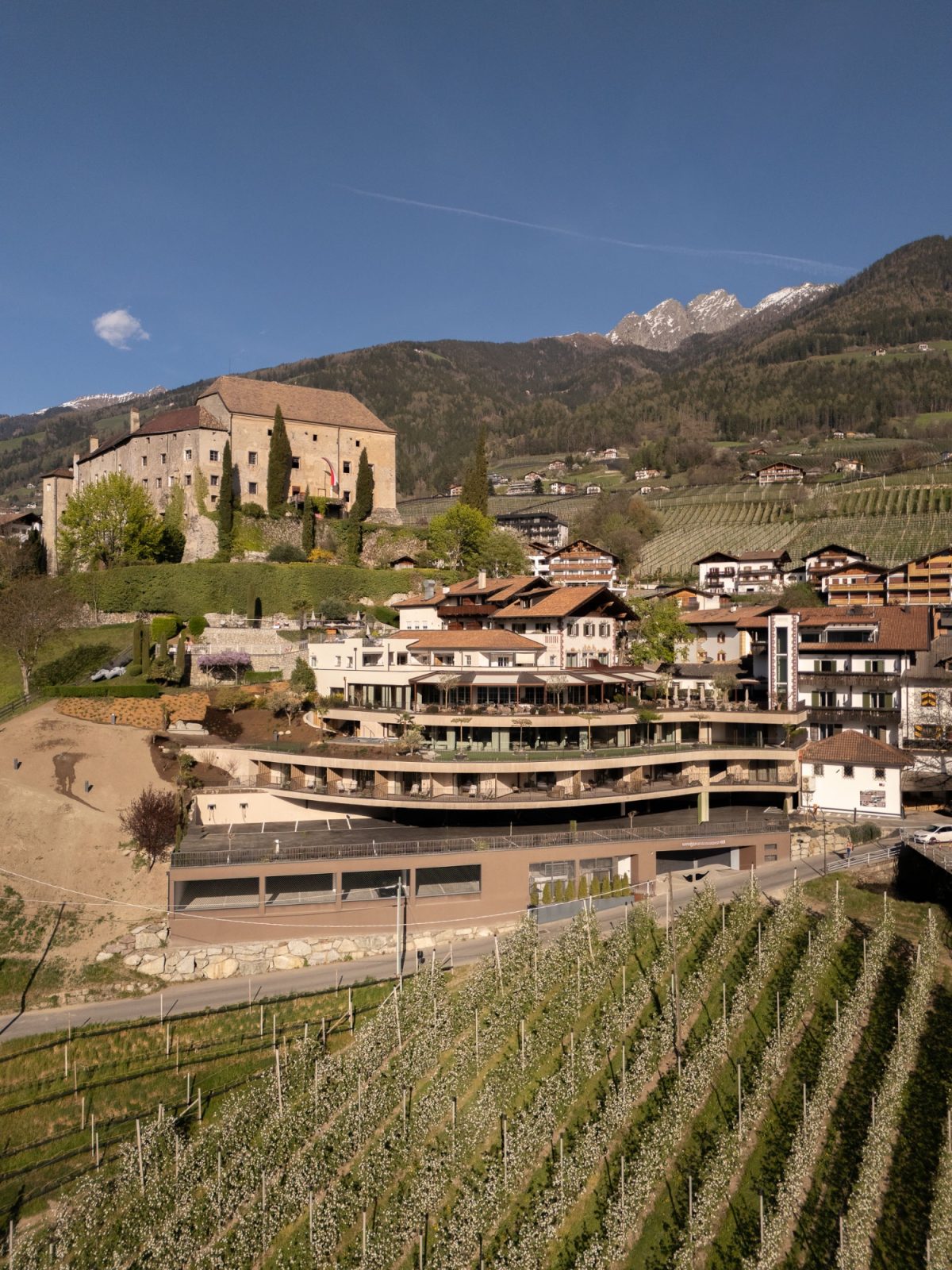 hotel-schlosswirt-scena-merano-hospitality