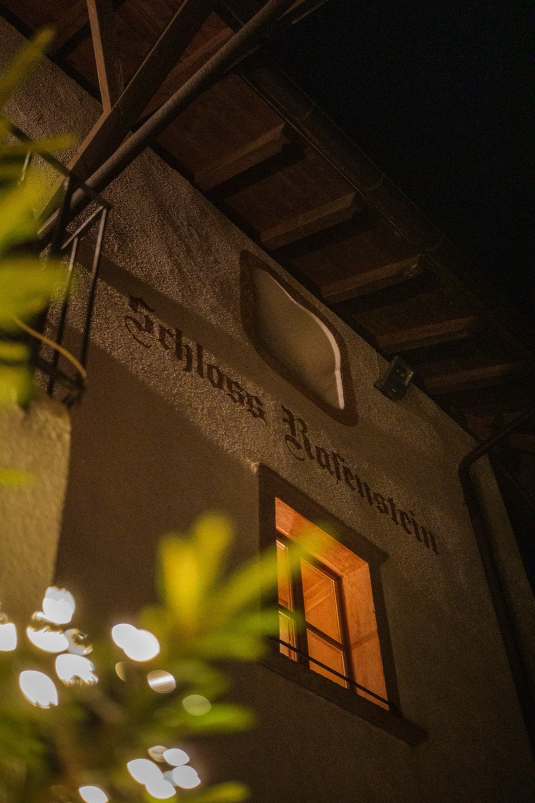 Persone a tavola in un ristorante dell'Alto Adige