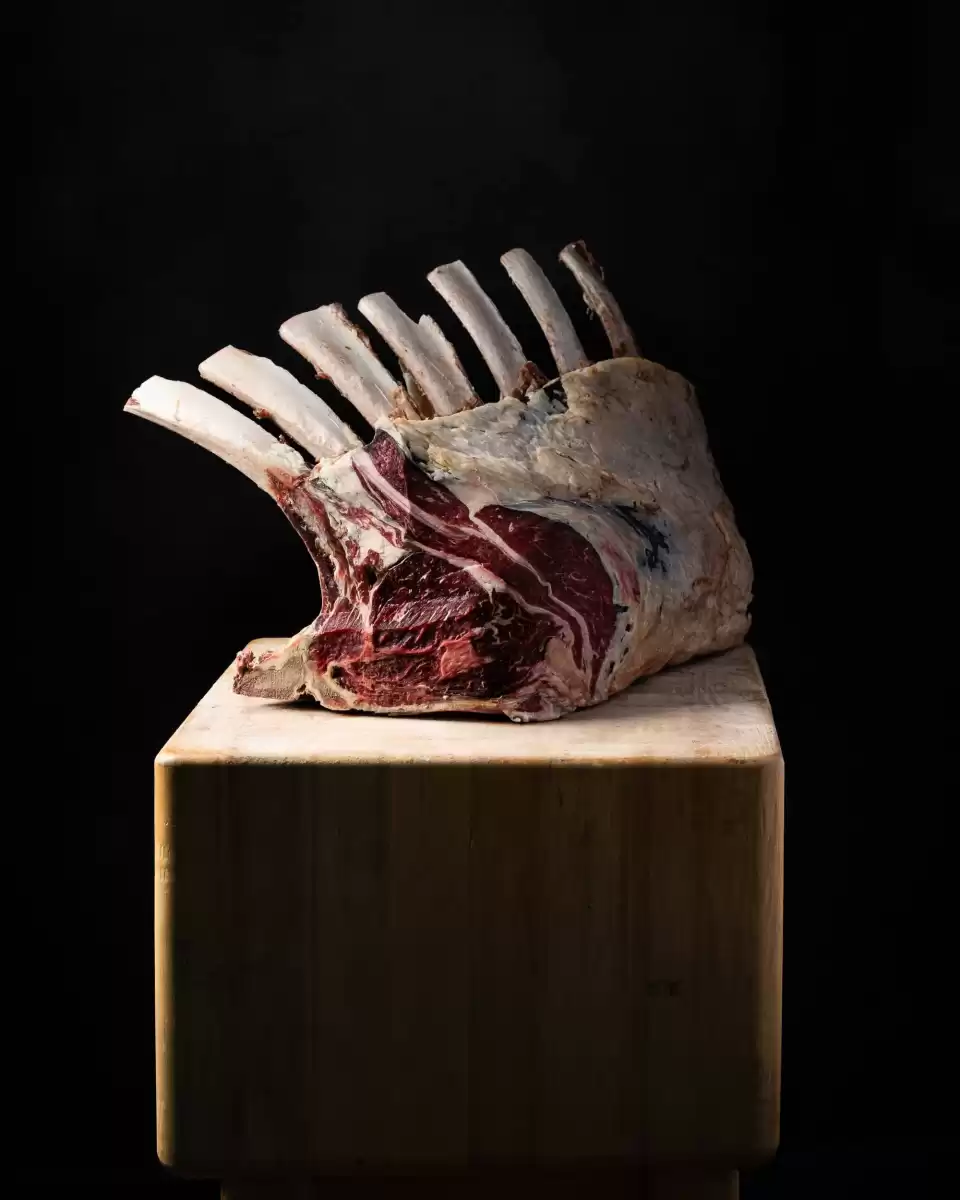 Still life-food-carne-dry aged beef-macellaio-sangue