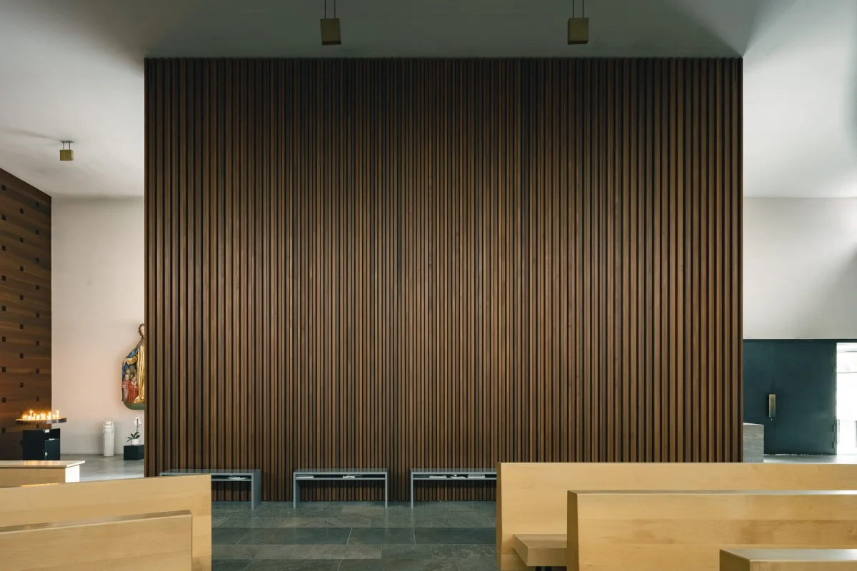architettura-interni-chiesa-teresa-calcutta-1