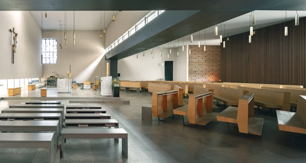 architettura-interni-chiesa-teresa-calcutta-2