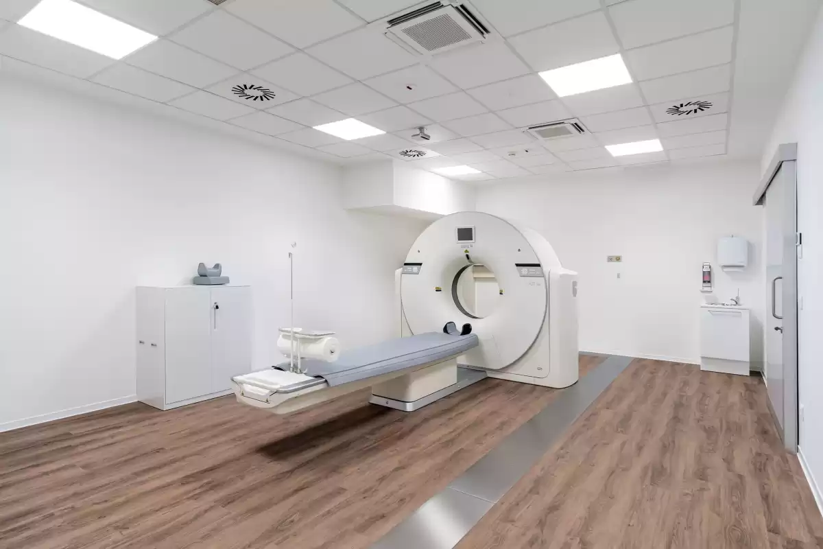 azienda-apparecchi-TAC-CT-strumenti-centro-medico