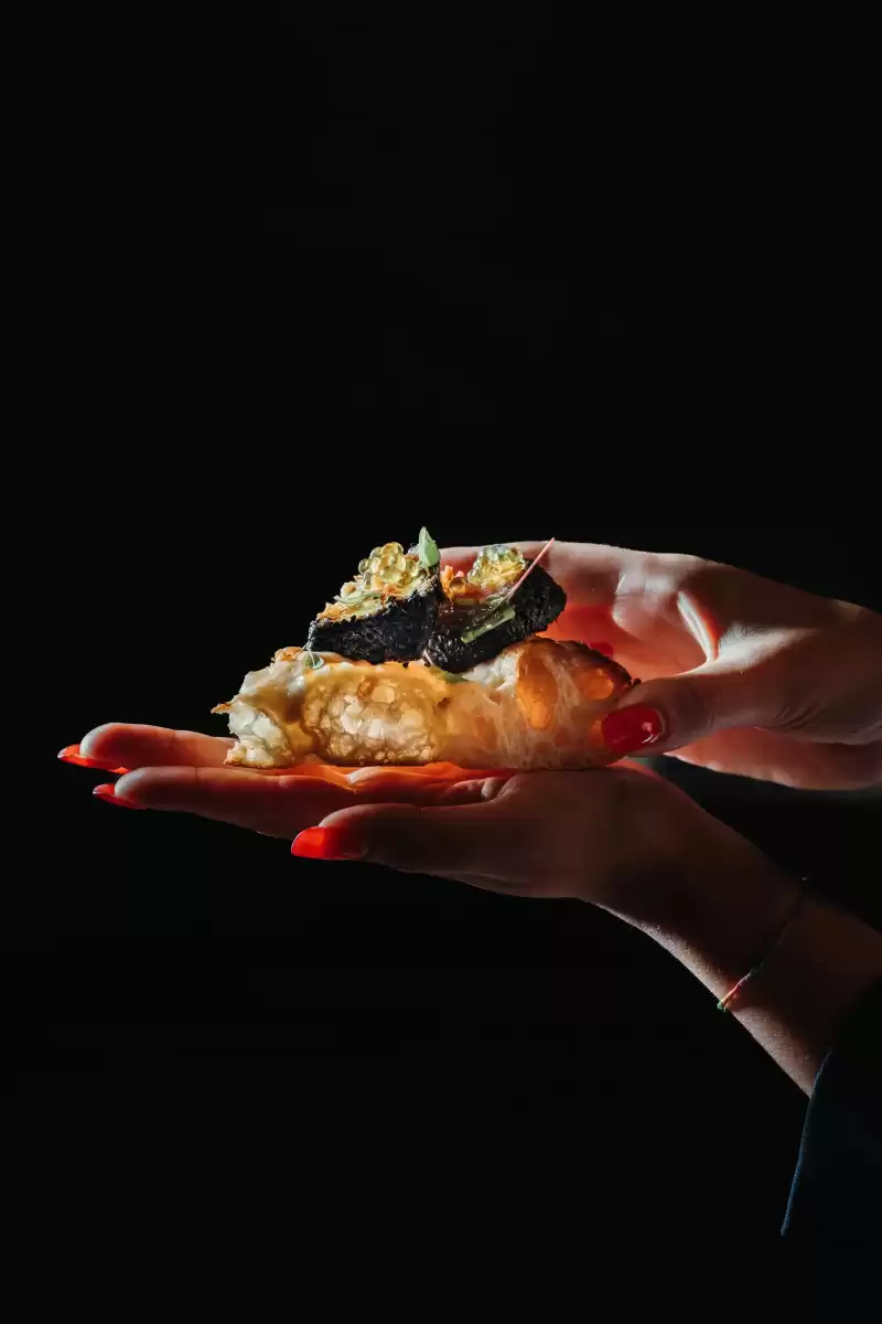 food-mangiare-pizza-pinsa-mani