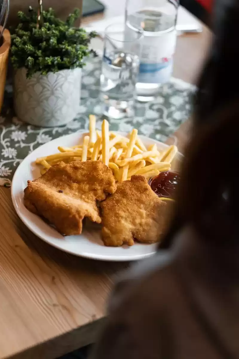 ta-tradizione-mangiare-cibo-dettagli